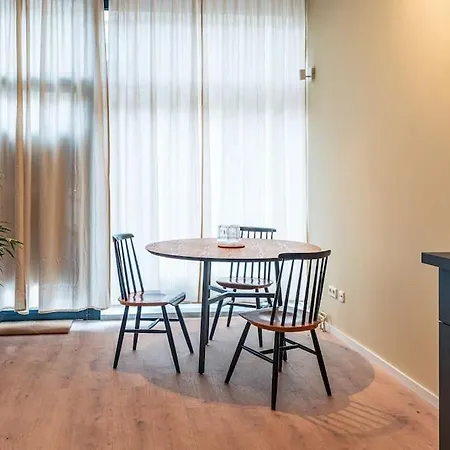 아파트 Modern